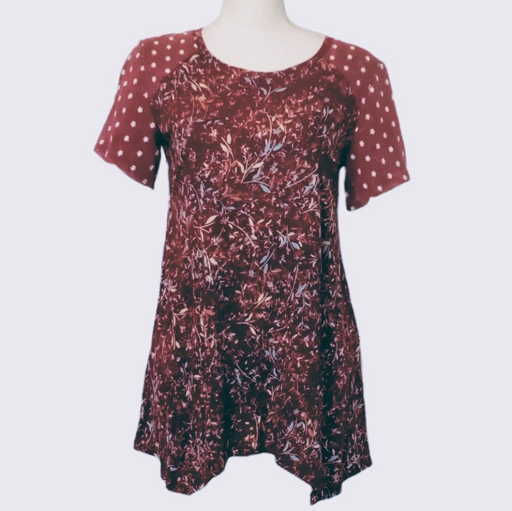 LOGO by Lori Goldstein Printed Cotton Modal Top w/ Sleeve Overlay